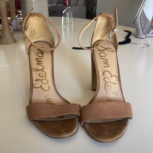 Same Edelman Yaro Block Heel